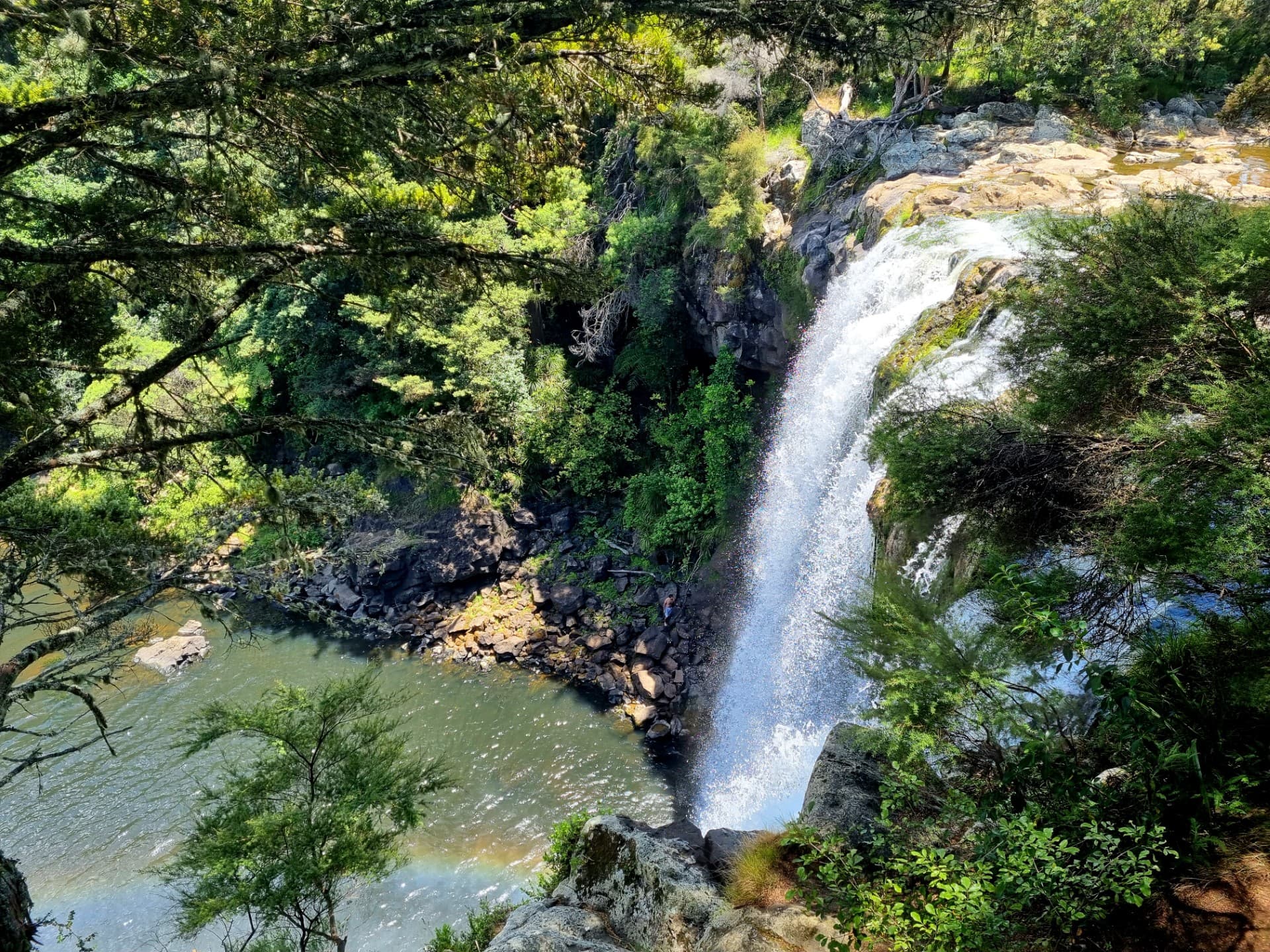 Rainbow Falls (Waianiwaniwa) — photo 2 of 2